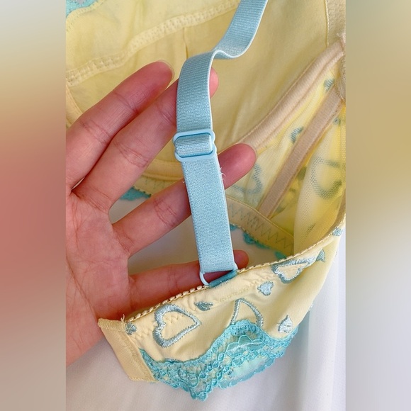 Japanese Peach John heart shape embroidery bra JP-D70 yellow and pink - Picture 7 of 7